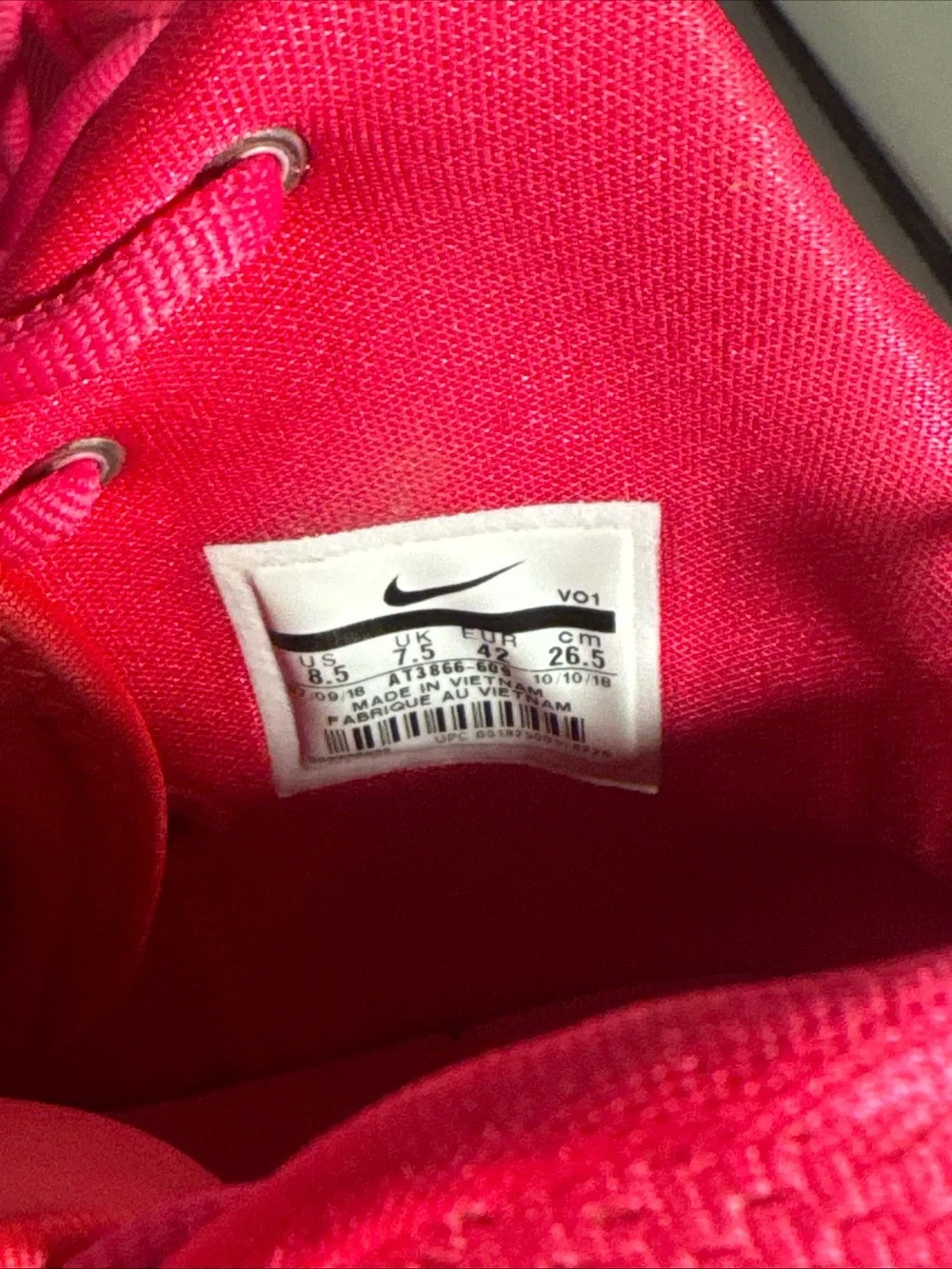 Nike‎ Zoom Hyperdunk Pink High-Top Basketball Shoes with Black Swoosh mens 8.5